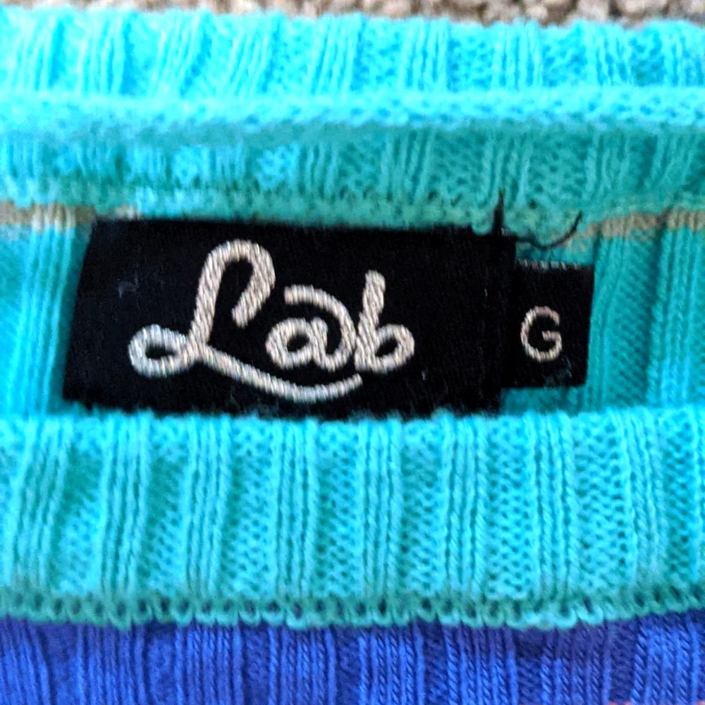 Lab sweater - Picture 2 of 3